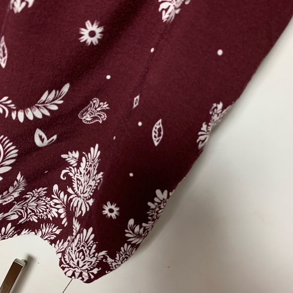 Maroon Loose/Free-fitting Romper - Picture 15 of 15